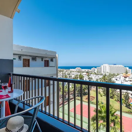 926 Fabulous View Of Lasamericas, Seafront Studio! Playa de las Américas