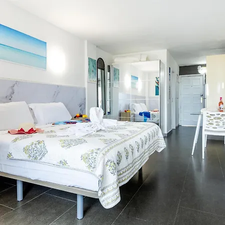 926 Fabulous View Of Lasamericas, Seafront Studio! Lejlighed