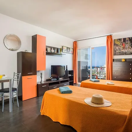 Appartamento 926 Fabulous View Of Lasamericas, Seafront Studio! *